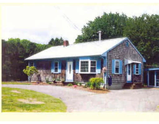Unit for sale at 607 Russells Mills Rd, Dartmouth, MA 02748
