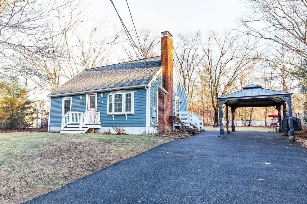 Unit for sale at 21 Greenfield St, Attleboro, MA 02703