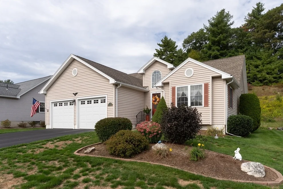 Unit for sale at 17 Deacon St, Northborough, MA 01532