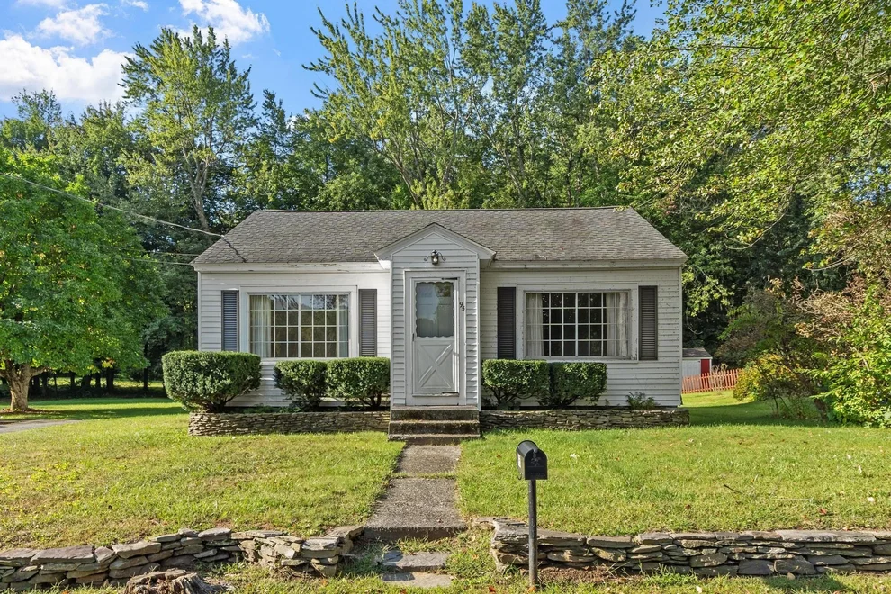 Unit for sale at 95 West Street, Lunenburg, MA 01462