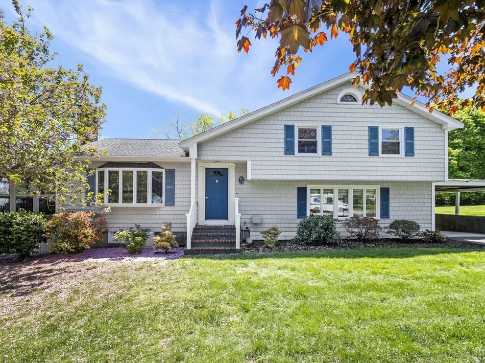 Unit for sale at 9 Vinal Ave, Scituate, MA 02066
