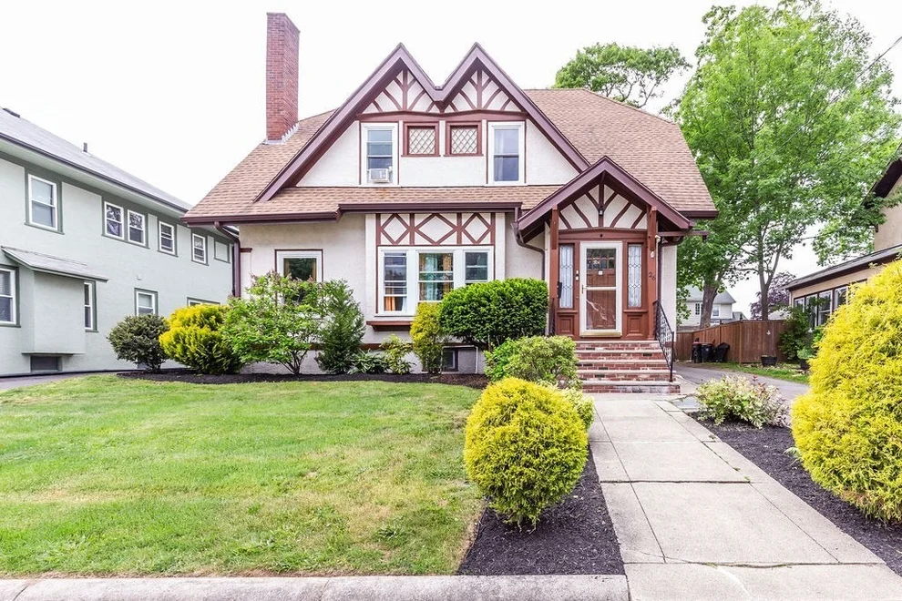 Unit for sale at 26 W Elm Ter, Brockton, MA 02301