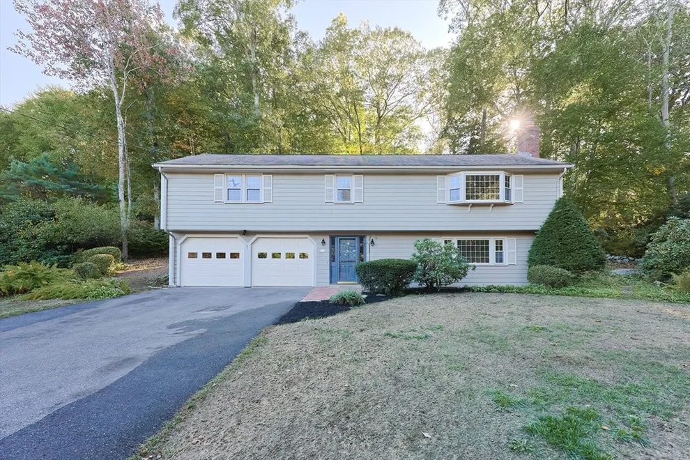 Unit for sale at 327 Singletary Ln, Framingham, MA 01702