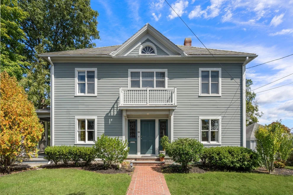 Unit for sale at 380 Highland Ave, Quincy, MA 02170