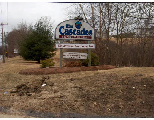 Unit for sale at 100 Merrimack Ave, Dracut, MA 01826