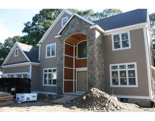 Unit for sale at 61 Wayne Rd, Needham, MA 02494