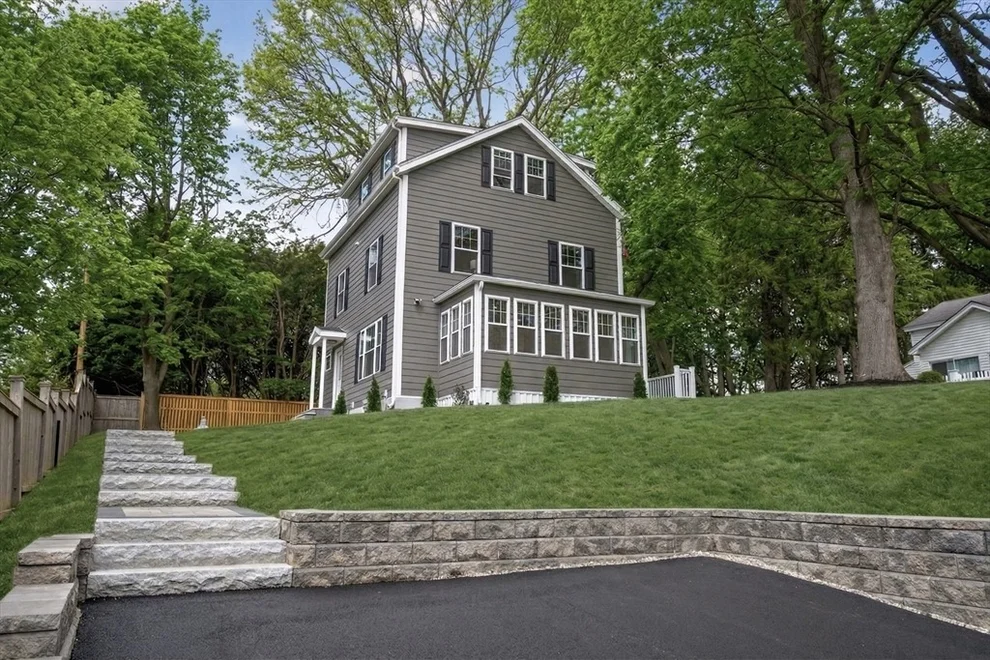 Unit for sale at 10 Johnson Street, Newburyport, MA 01950