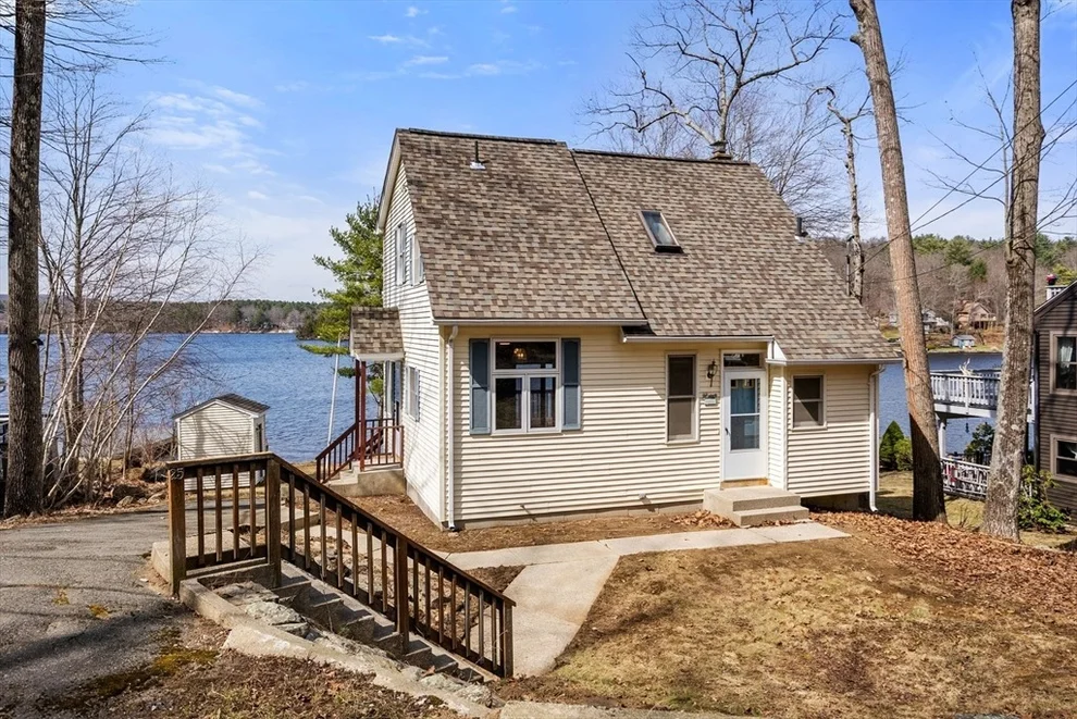 Unit for sale at 25 Island Rd, Holland, MA 01521