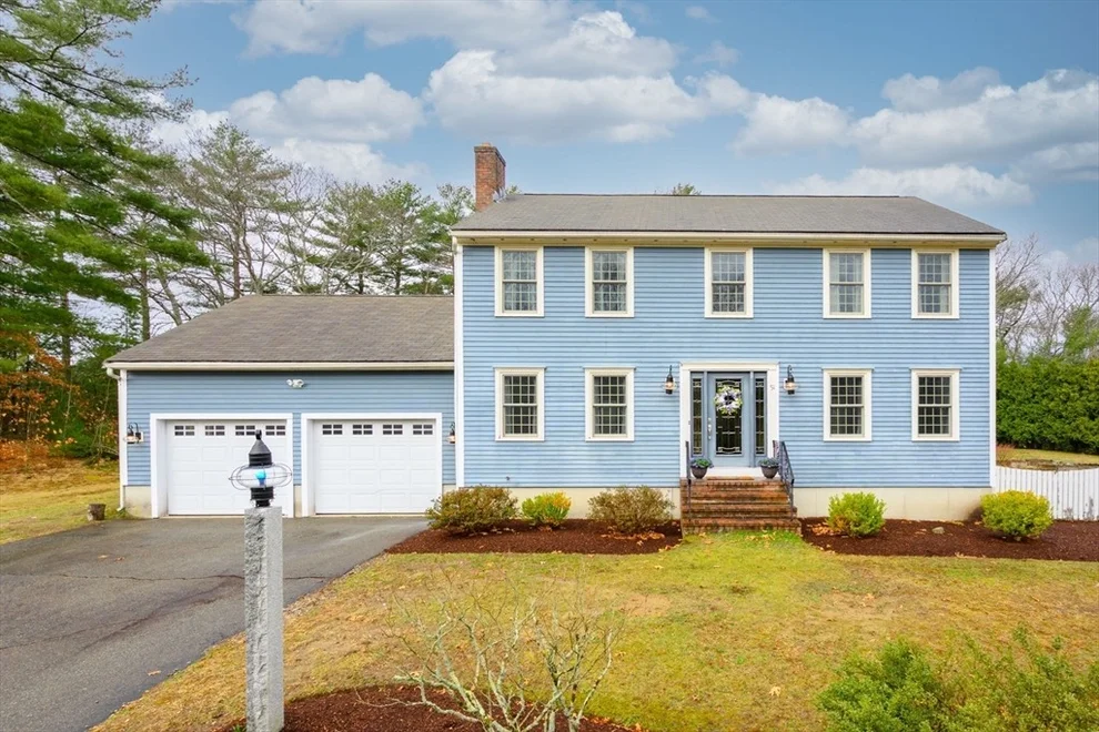 Unit for sale at 51 Oletree Rd, Pembroke, MA 02359
