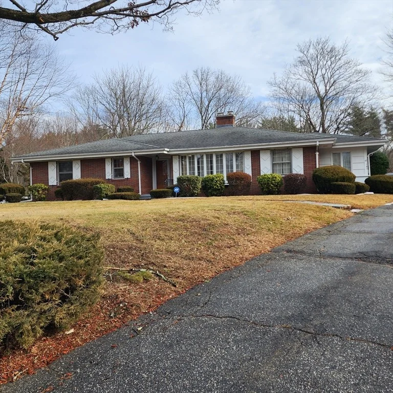 Unit for sale at 183 Lebanon Hill Rd, Southbridge, MA 01550