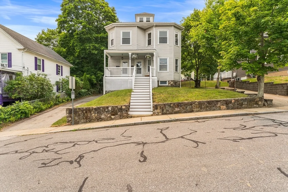 Unit for sale at 39 Orchard St, Marlborough, MA 01752