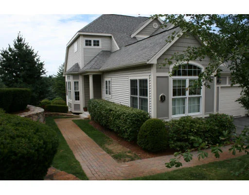 Unit for sale at 3 Admirals Ln, Southborough, MA 01772
