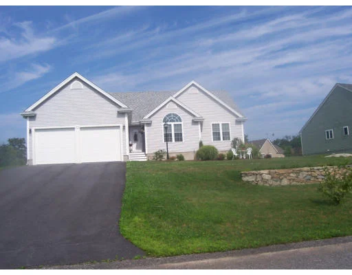 Unit for sale at 3078 Hunters Hill Dr., Dighton, MA 02715