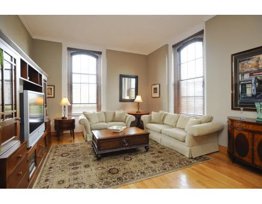 Unit for sale at 68 Baldwin St, Boston, MA 02129