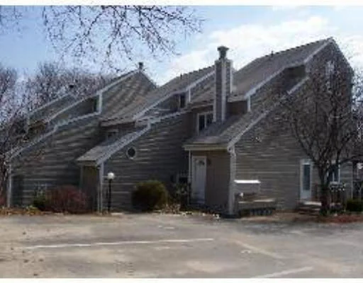 Unit for sale at 2 Oden Ave, Worcester, MA 01604