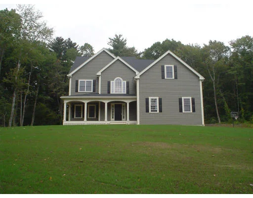 Unit for sale at 71 Stone School Road, Sutton, MA 01590