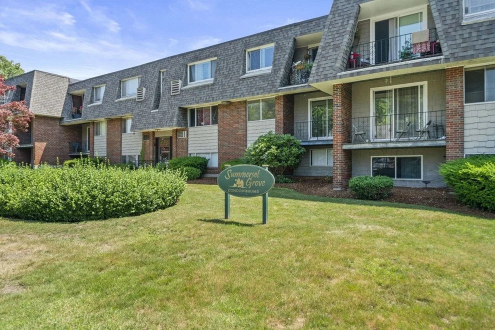 Unit for sale at 68 Summer Ave, Stoughton, MA 02072