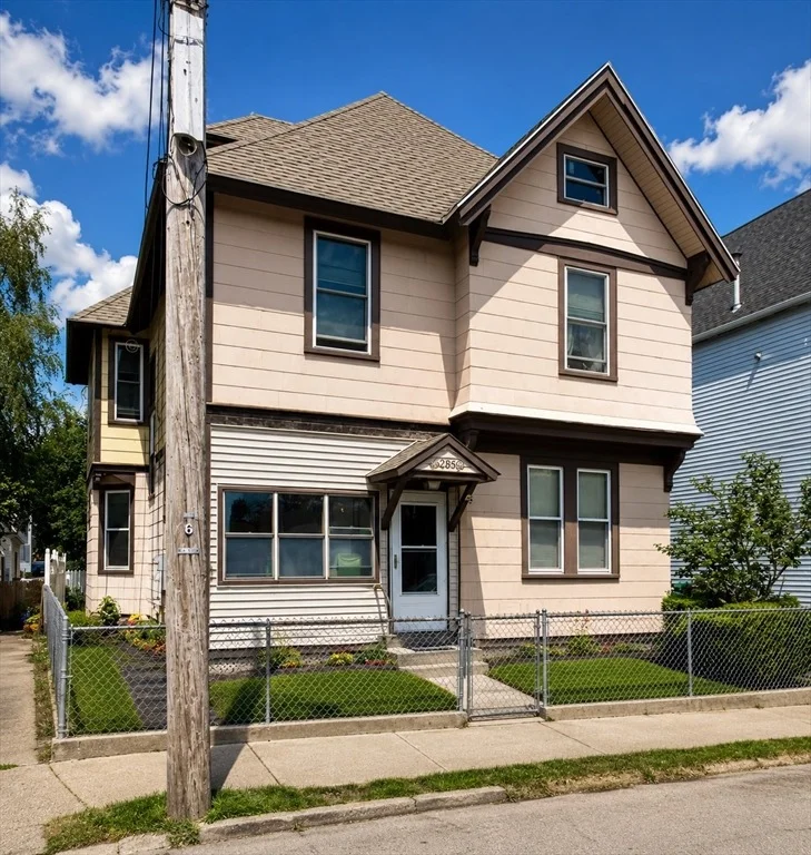 Unit for sale at 70 Third St, Lowell, MA 01850