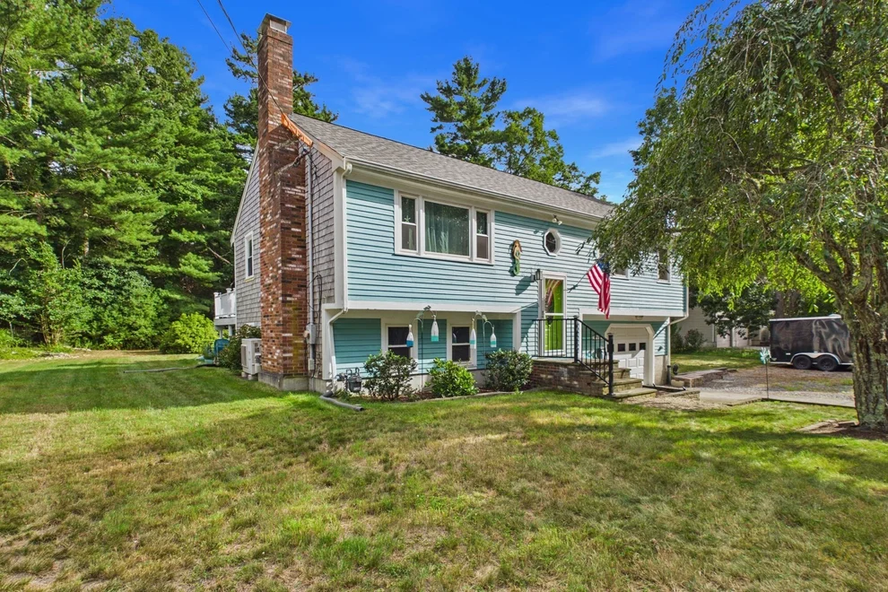 Unit for sale at 7 Marks Cove Rd, Wareham, MA 02571