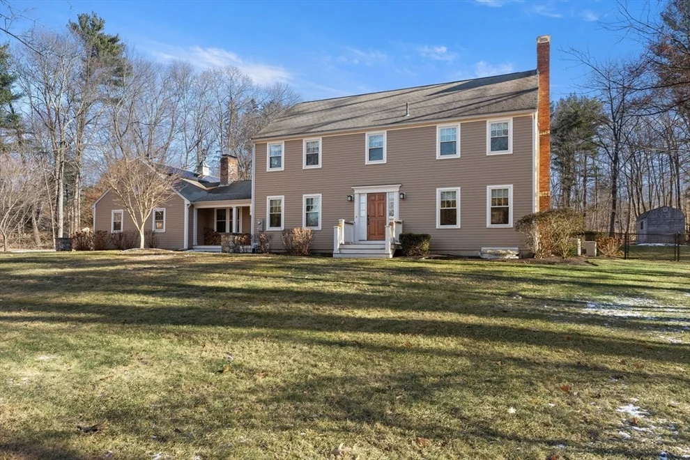 Unit for sale at 32 Alderbrook Dr, Topsfield, MA 01983