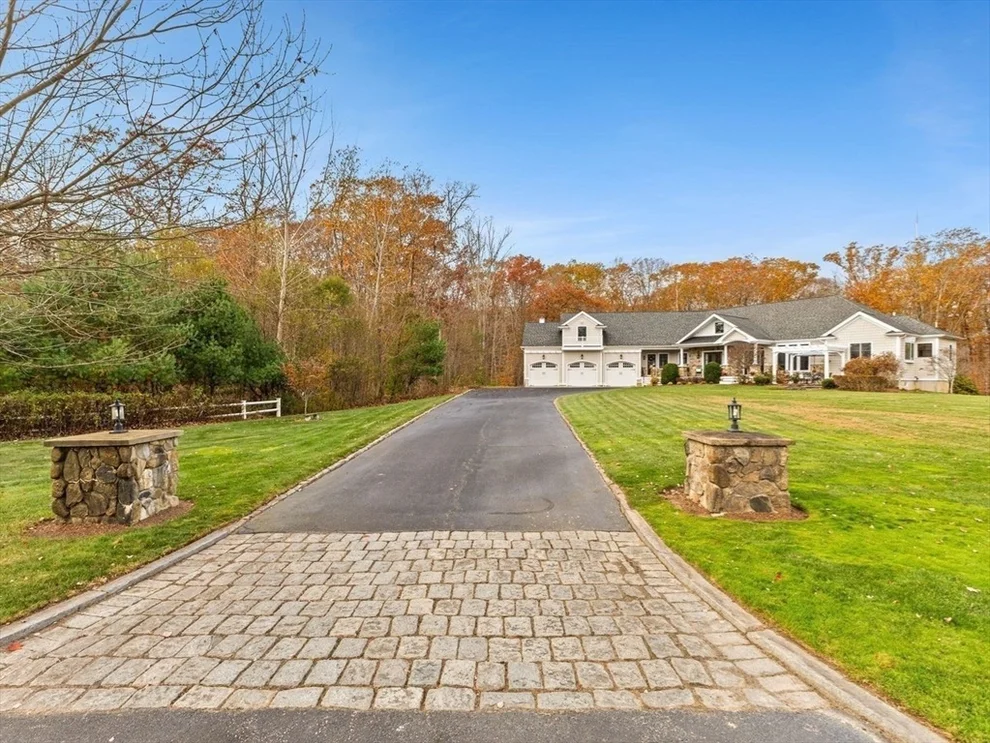 Unit for sale at 18 Clouds Way, Rehoboth, MA 02769
