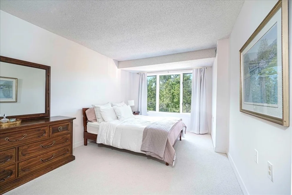 Unit for sale at 100 Rosemary Way, Needham, MA 02494