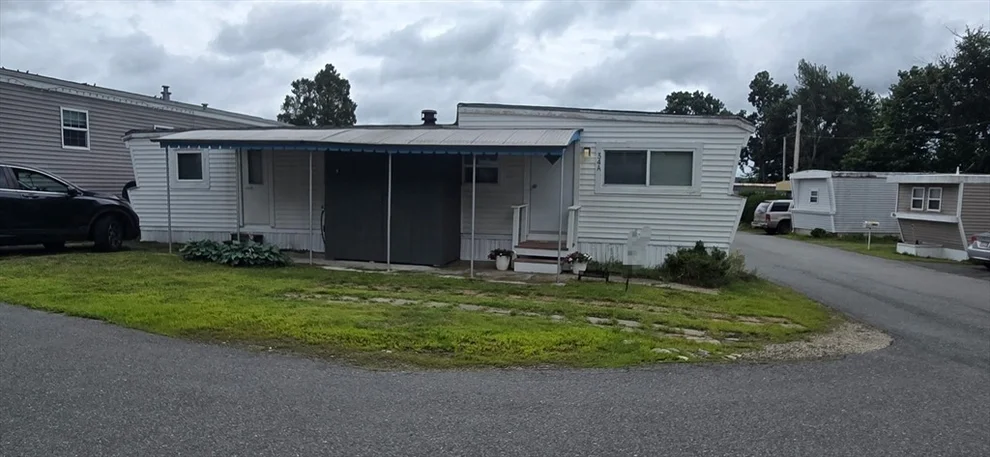 Unit for sale at 98 Newbury, Danvers, MA 01960