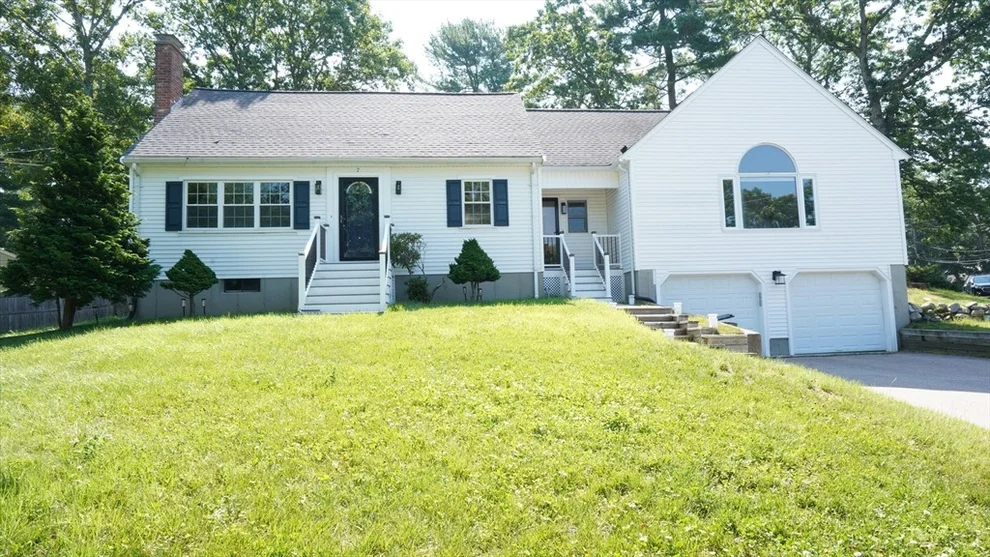 Unit for sale at 7 Acorn Place, Franklin, MA 02038