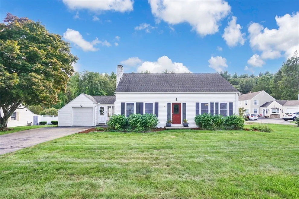 Unit for sale at 81 Oak Hollow Rd, Springfield, MA 01128