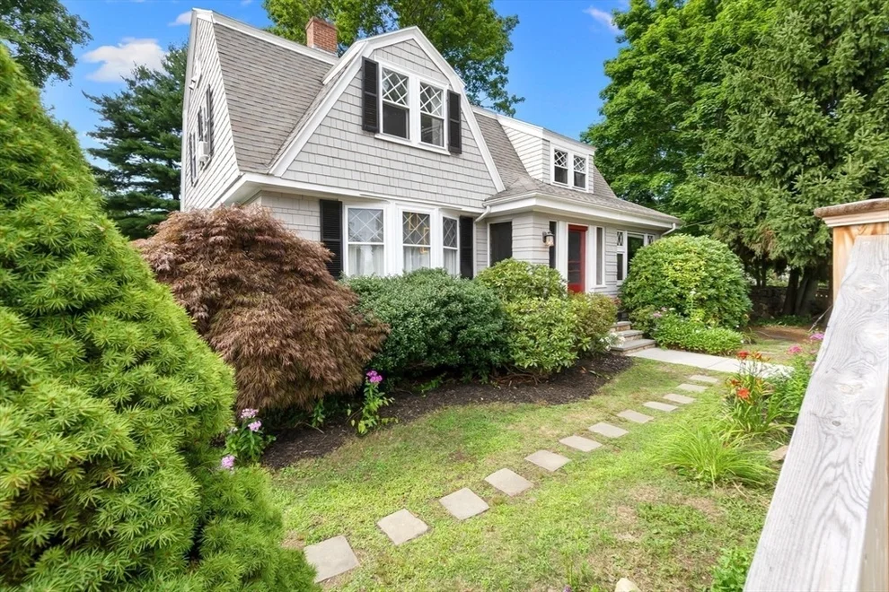 Unit for sale at 166 Essex St, Beverly, MA 01915