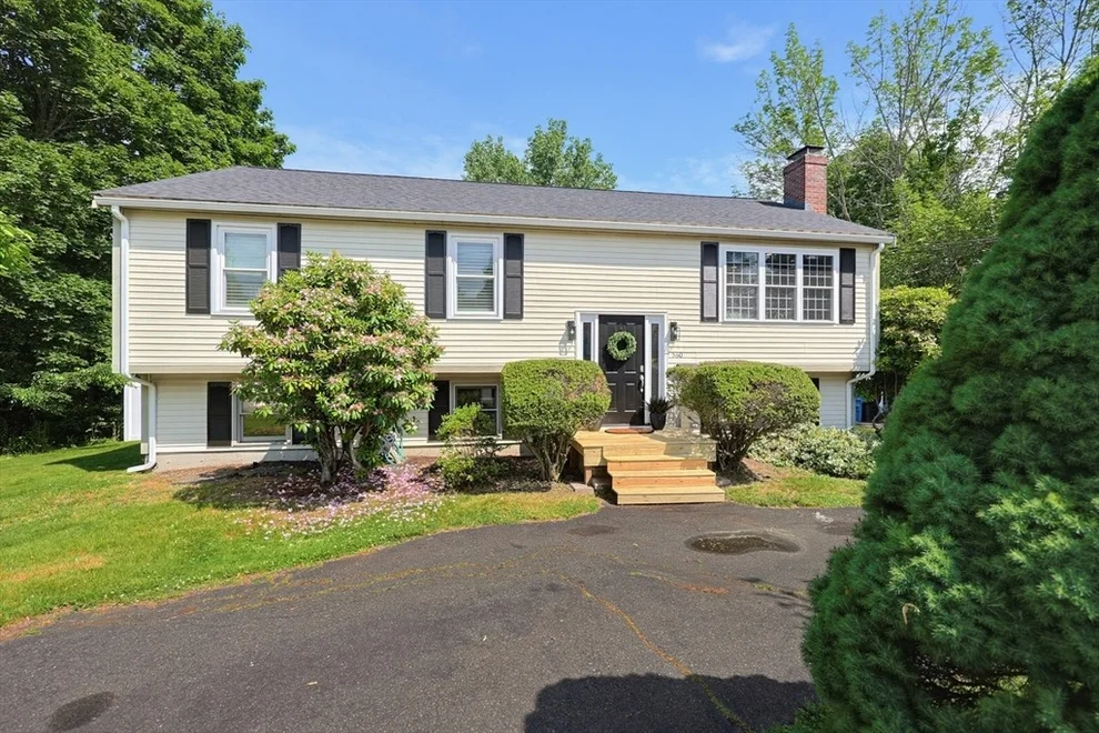 Unit for sale at 560 South Ave, Whitman, MA 02382