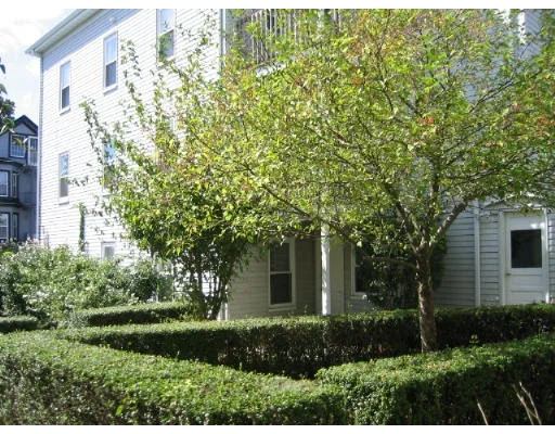 Unit for sale at 23-1 Grove St, Haverhill, MA 01830