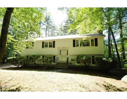 Unit for sale at 26 Wayte Rd, Bedford, MA 01730