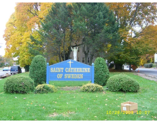 Unit for sale at 5 Wiser Avenue, Worcester, MA 01607