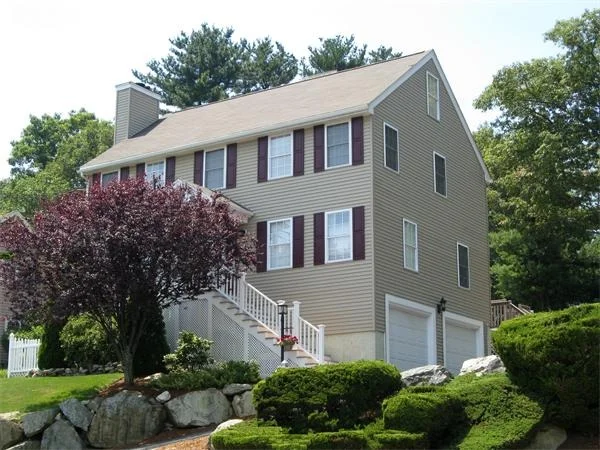 Unit for sale at 73 Farm Street, Wakefield, MA 01880