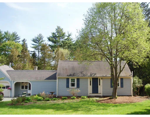 Unit for sale at 10 Robyn Lane, Mansfield, MA 02048