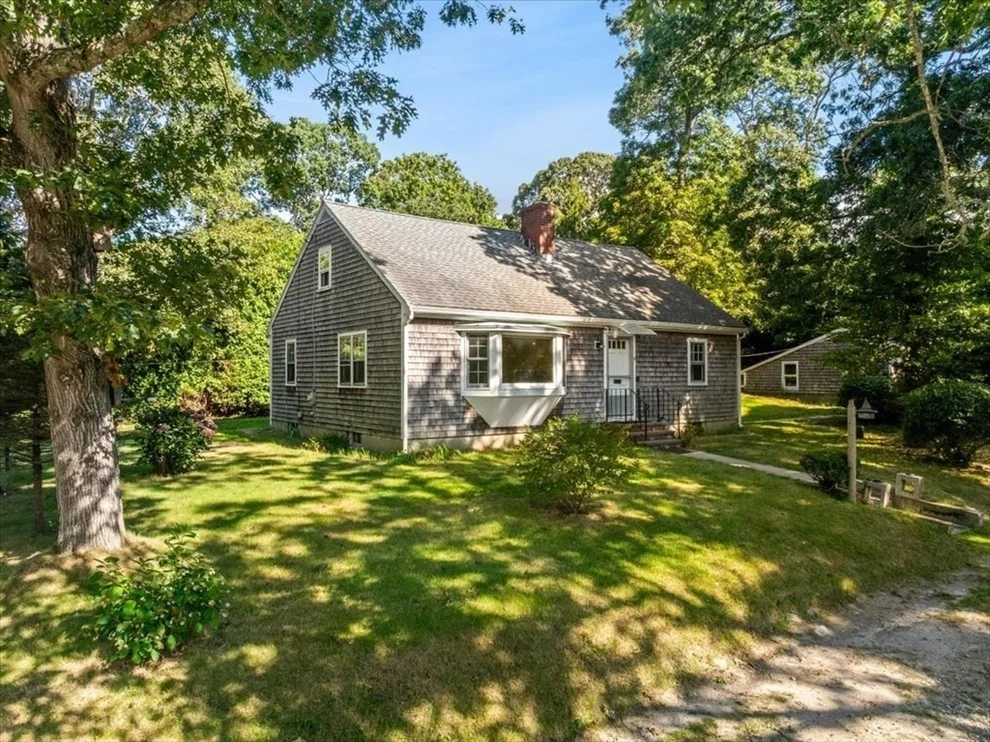 Unit for sale at 9 James St, Falmouth, MA 02543