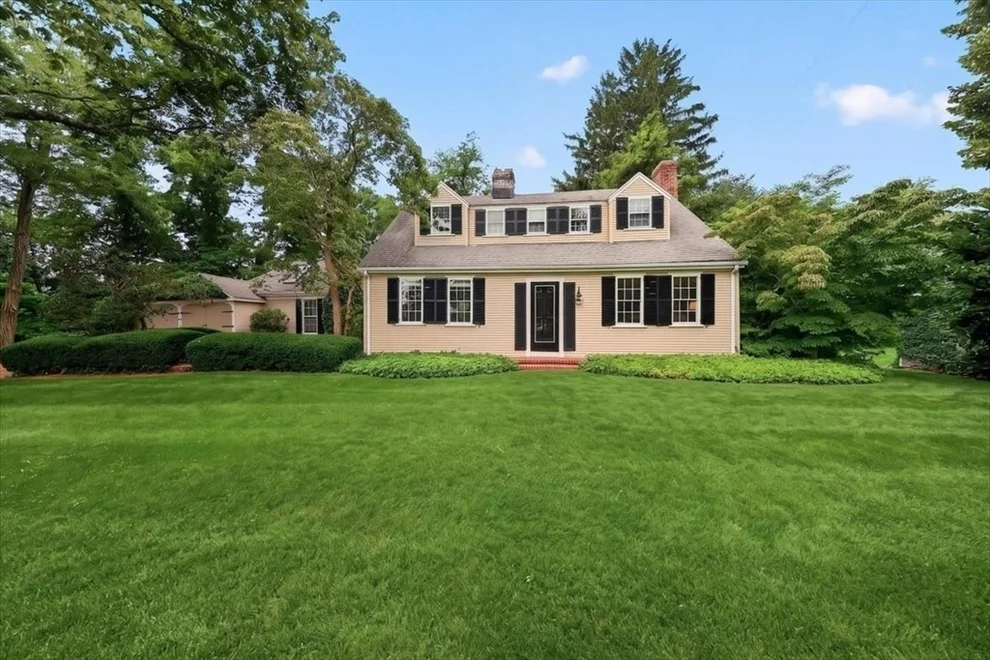 Unit for sale at 52 Standish Street, Duxbury, MA 02332
