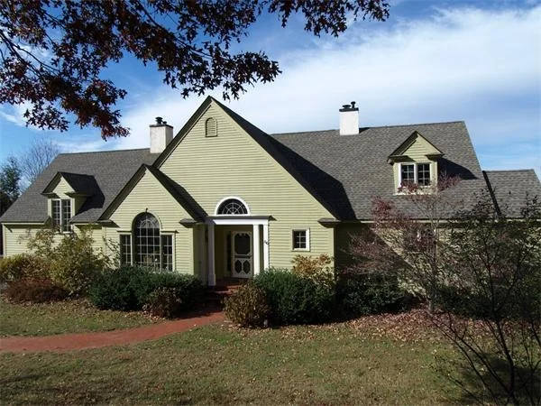 Unit for sale at 86 Kettle Hole Road, Bolton, MA 01740