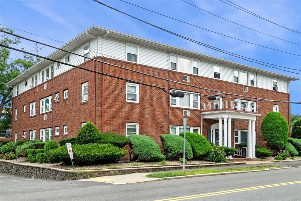 Unit for sale at 100 Magnolia Ave, Lynn, MA 01904