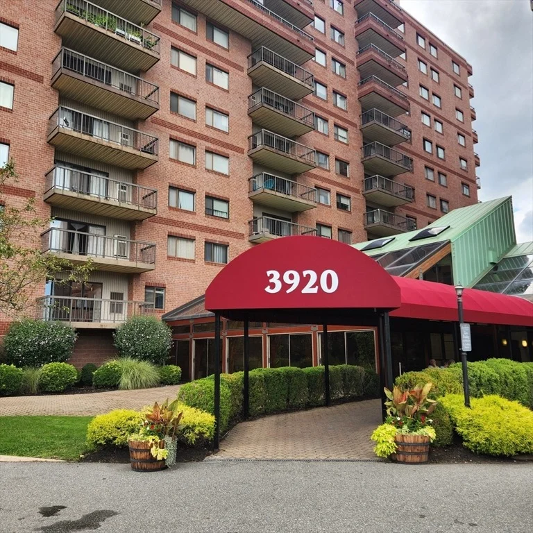 Unit for sale at 3920 Mystic Valley Pkwy, Medford, MA 02155