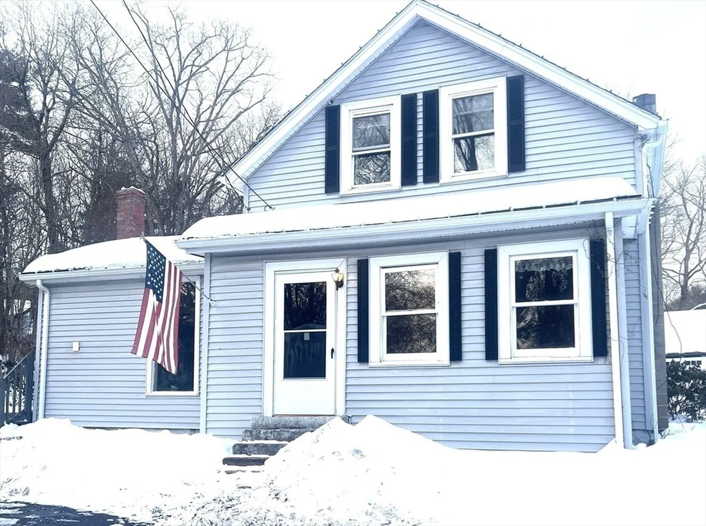 Unit for sale at 251 Union St, Northbridge, MA 01588