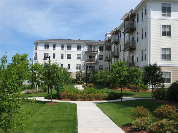 Unit for sale at 5 Repton Circle, Watertown, MA 02472