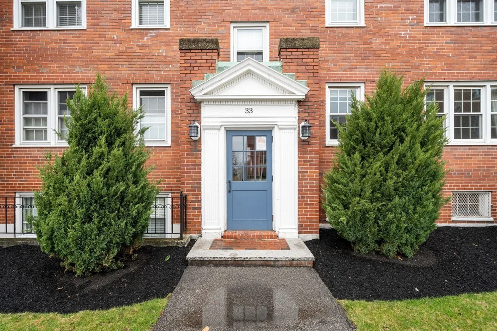 Unit for sale at 33 Lennon Ct, Boston, MA 02127