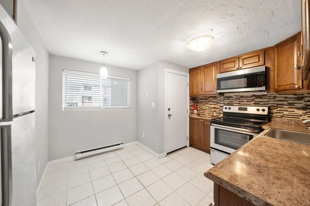 Unit for sale at 9 Tideview Path, Plymouth, MA 02360