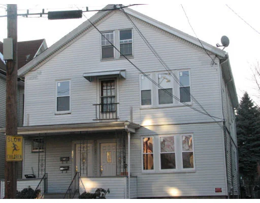 Unit for sale at 124 Garfield Ave, Chelsea, MA 02150