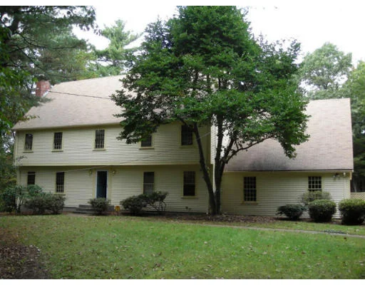 Unit for sale at 9 Knollwood Drive, Dover, MA 02030
