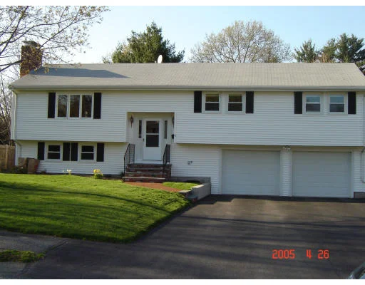 Unit for sale at 10 Hampshire Dr, Natick, MA 01760