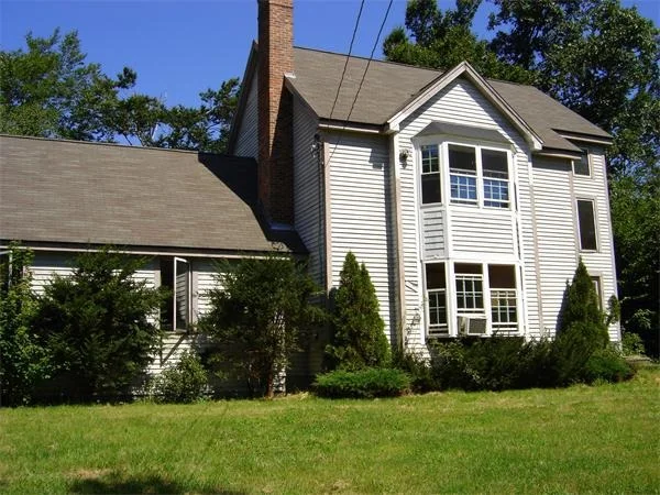 Unit for sale at 10 Dogwood Rd. S, Hubbardston, MA 01452