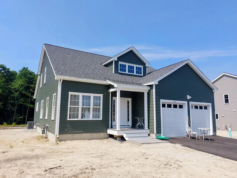 Unit for sale at 24D Crownshield, Uxbridge, MA 01569
